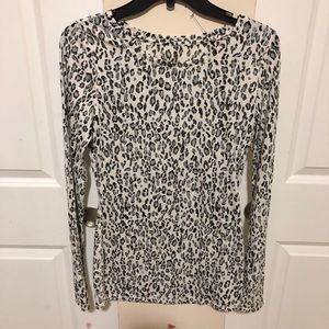 New Express leopard print full sleeves tee